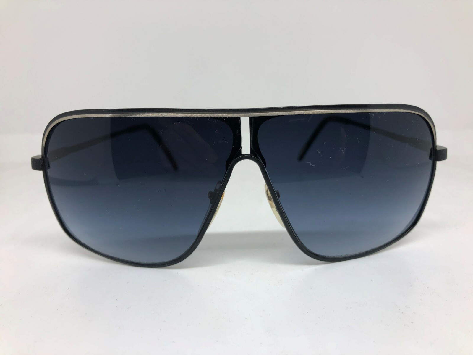Gents Sunglasses with Graduated tint Mod 6032 - look designs