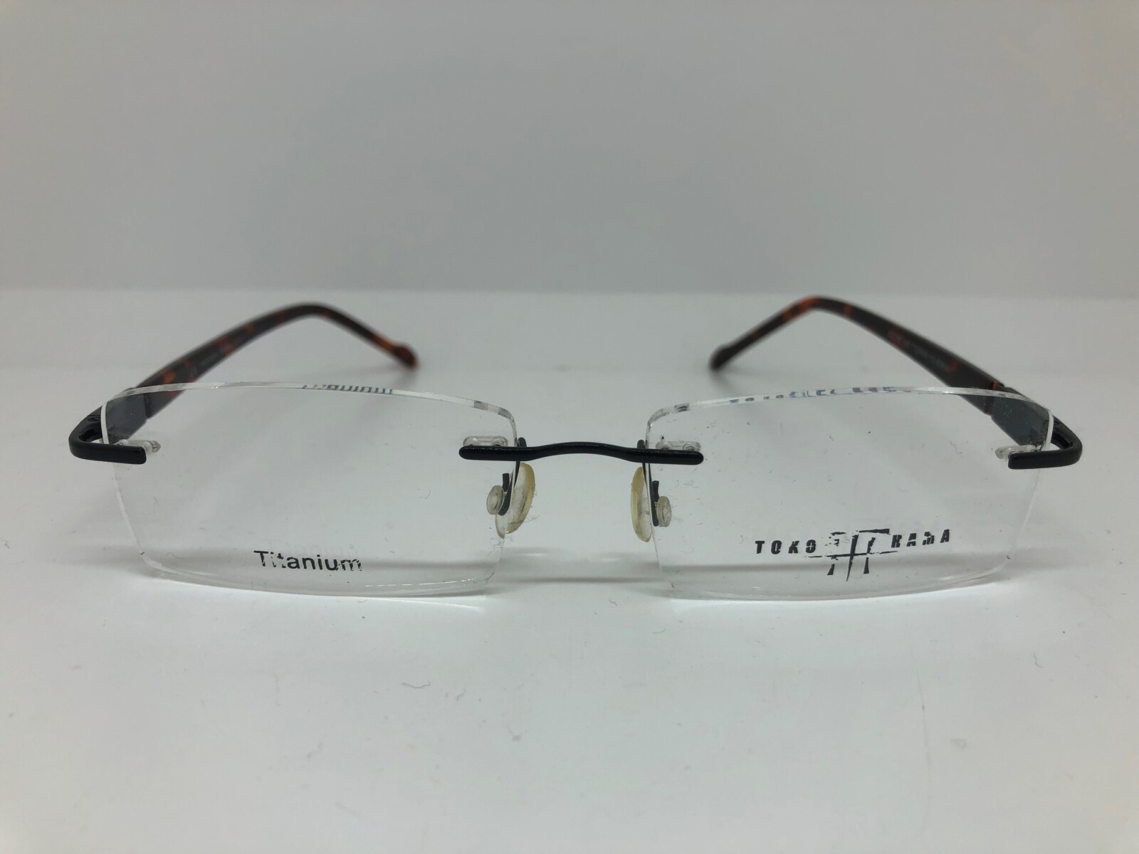 TH112 Titanium Decorative Rimless